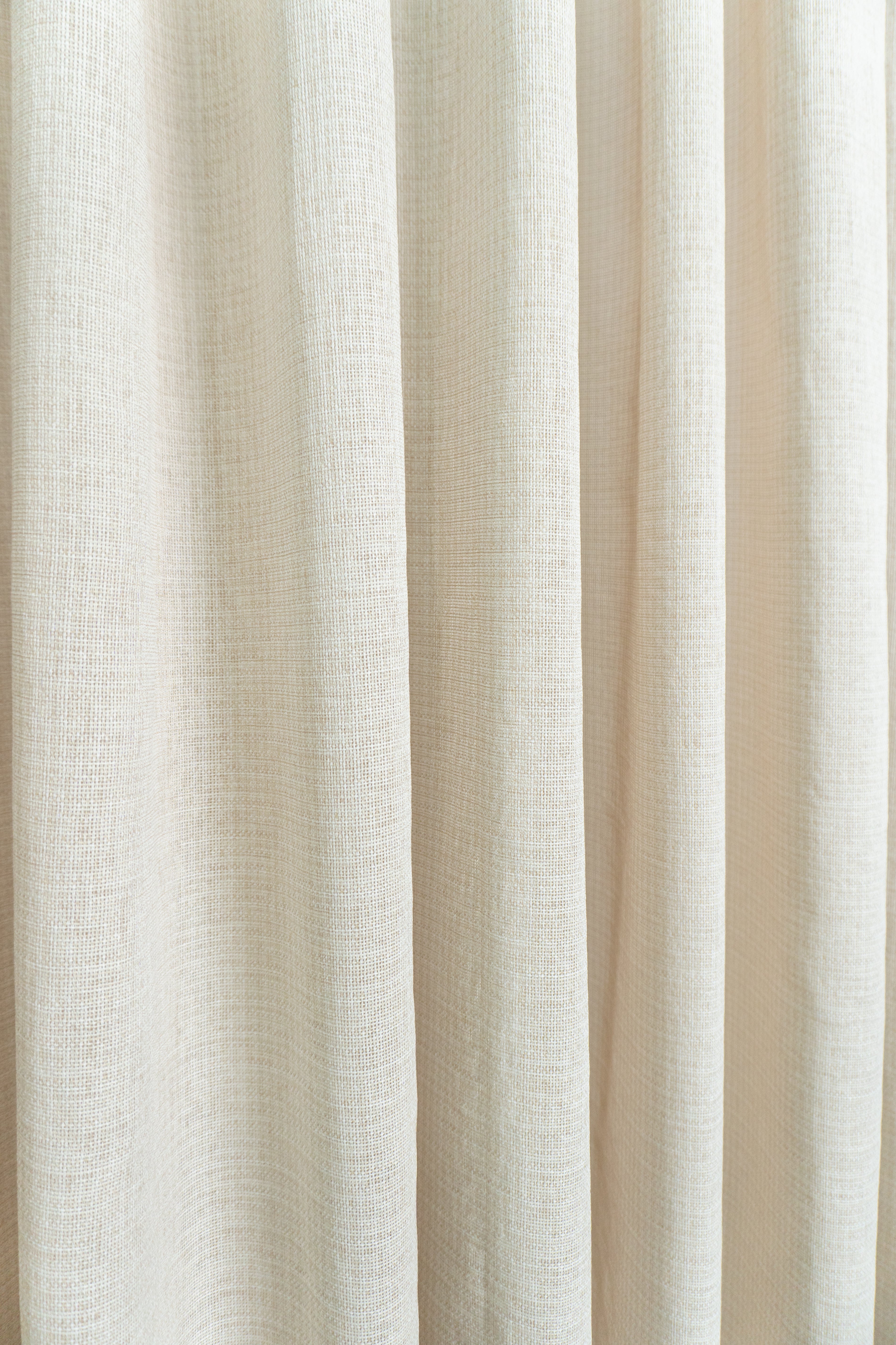 Winkle solid ready made curtain