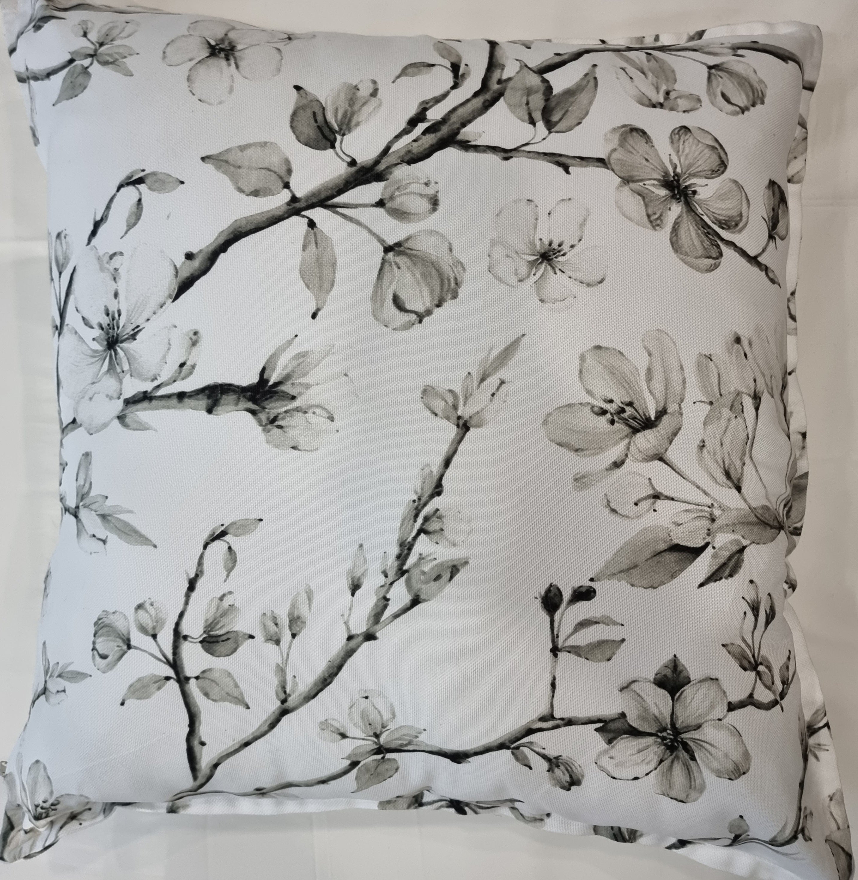 Scatter polycotton cushion cover 60cm x 60cm