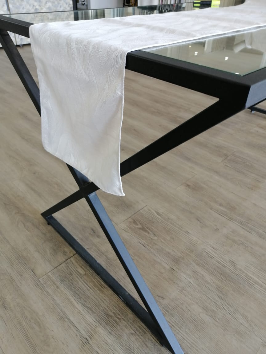 Satin Table Runner (35cm x 210cm)